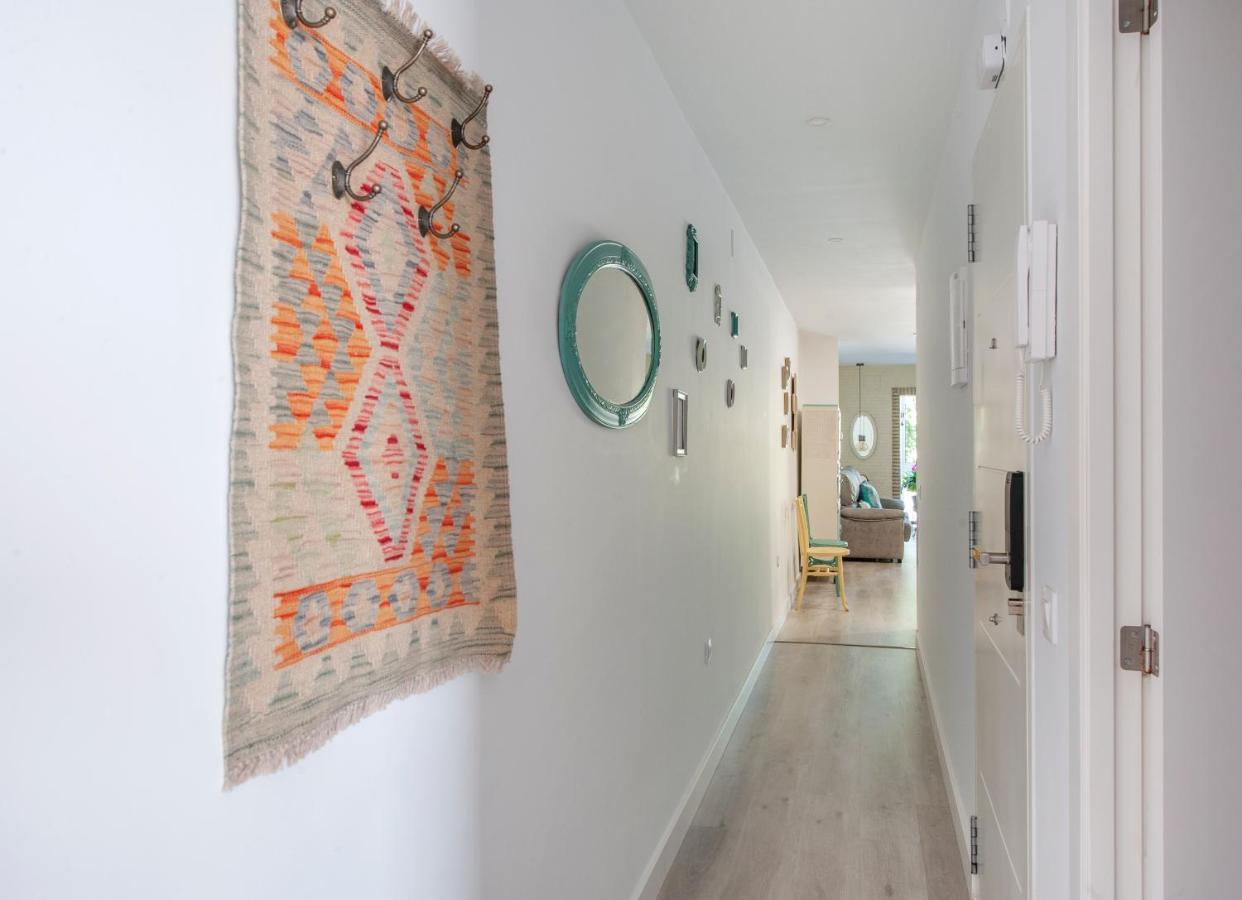 Casa Valentina: Confort Y Luz En Sevilla Centro Luaran gambar